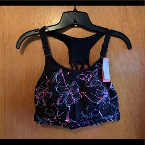 NWT Livi Active Med-Impact No-Wire Sports Bra